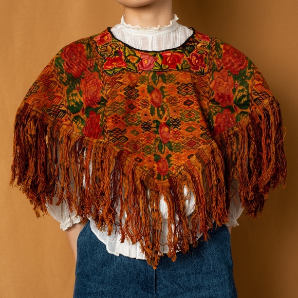 Vintage weaved short poncho - Picture 5 of 6